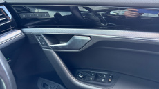 Volkswagen Touareg 3.0 V6 TDI 4Motion R-Line Tech 5dr Tip Auto Diesel Estate